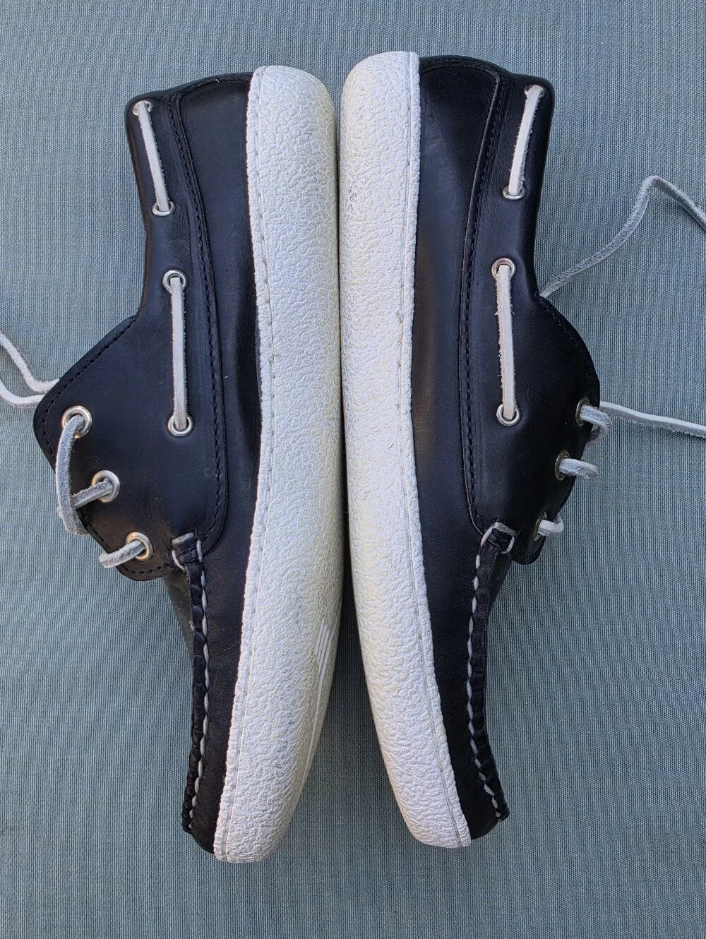 Quoddy Runabout Moccasin Boat Shoe Dark Navy Leather Vibram Outsole Men’s 7.5